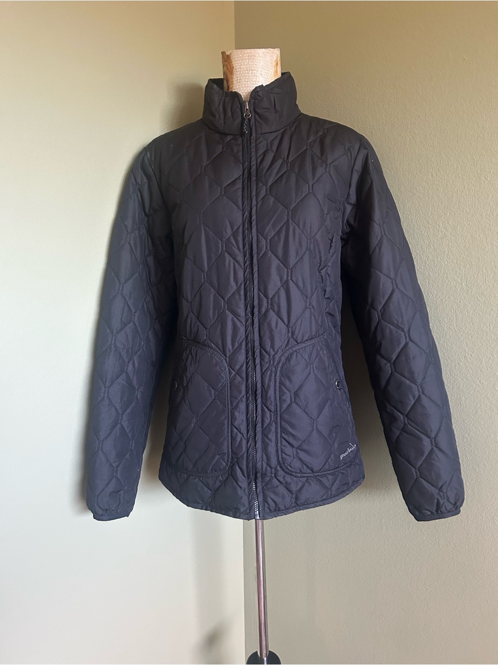 Eddie Bauer Black Diamond-Quilted Lightweight Puffer Jacket
